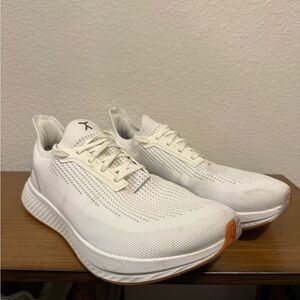 Flux adapt runners men’s size 13